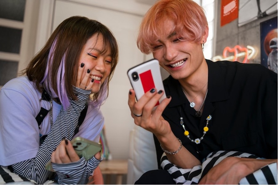 【オンカジ】友達紹介ボーナスのメリットは？受け取るための条件はある？